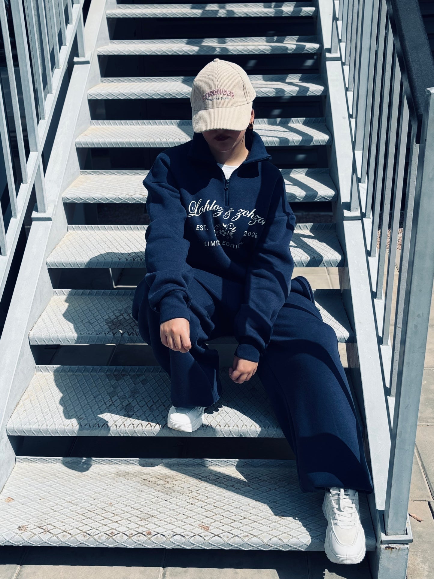 “Navy Blue Oversized Tracksuit – Half-Zip Sweatshirt & Jogger Set | Limited Edition”