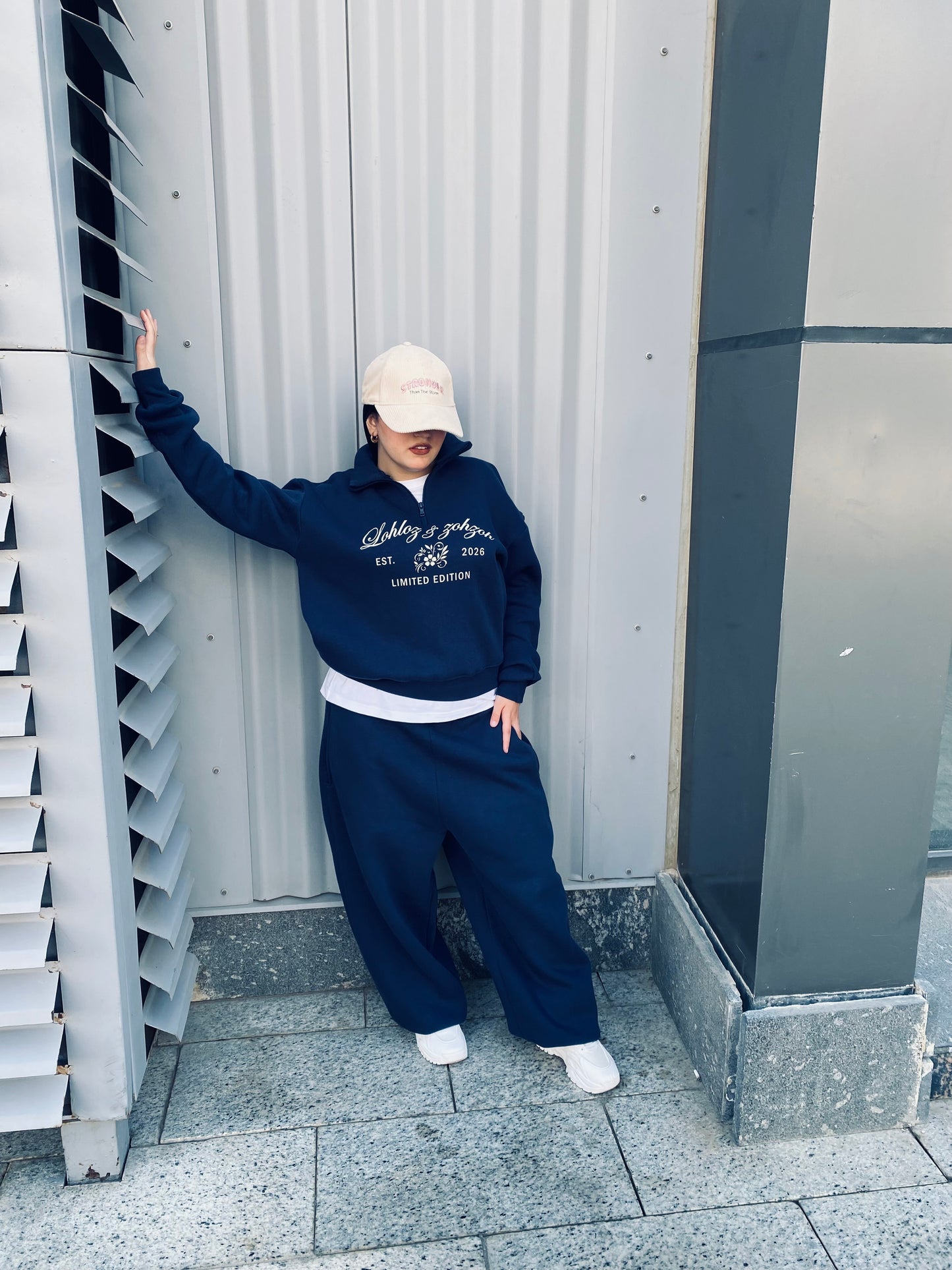 “Navy Blue Oversized Tracksuit – Half-Zip Sweatshirt & Jogger Set | Limited Edition”